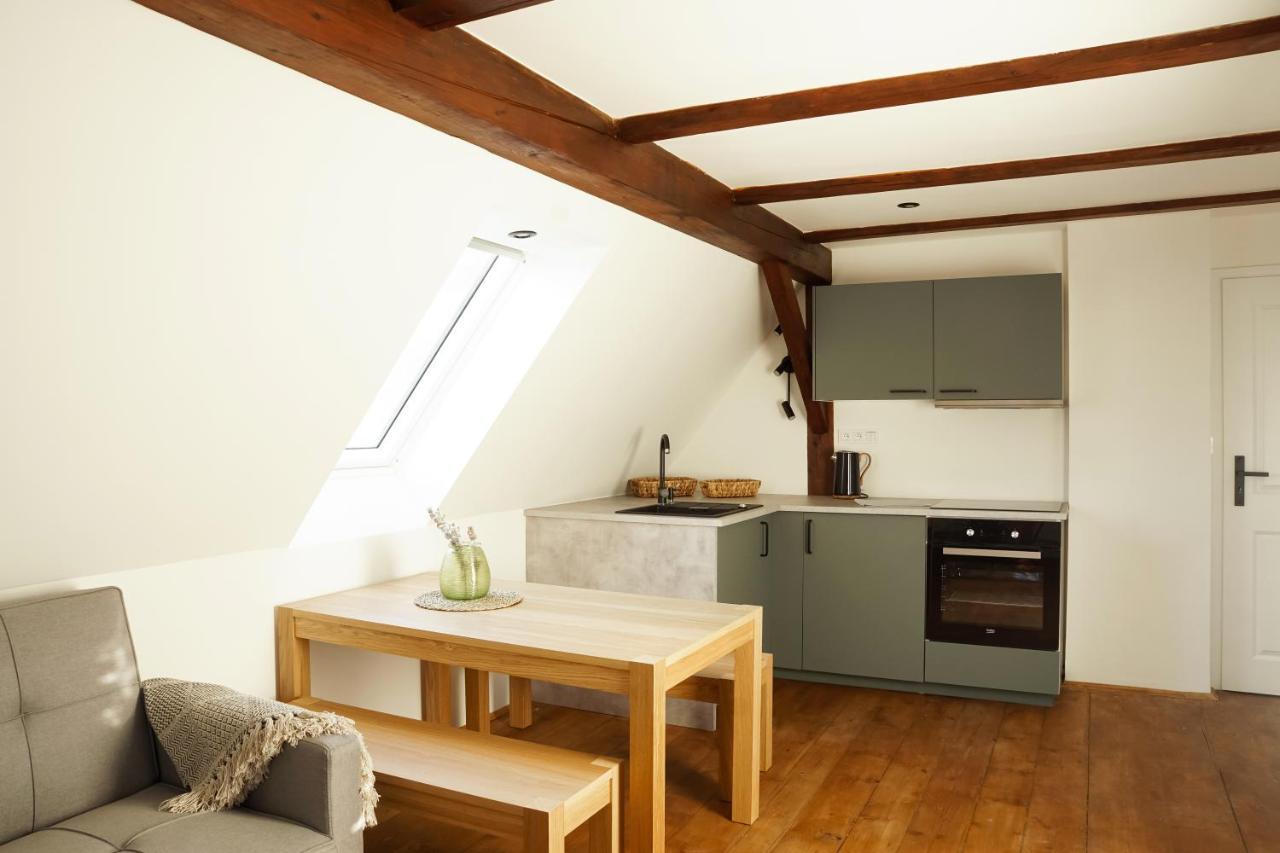 Winkler Apartment *